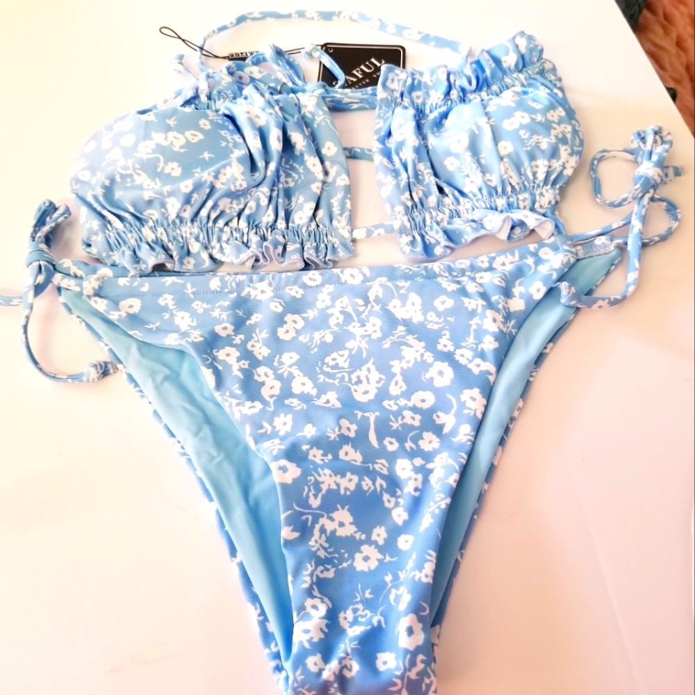 Zaful Bikini Swimsuit Set Bundle Size 8 - Picture 3 of 9